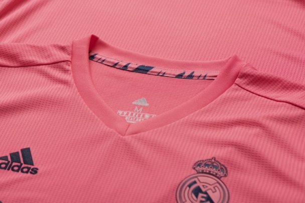 Camiseta-Rosa-Real-Madrid-2020-21-ii-608x405.jpg